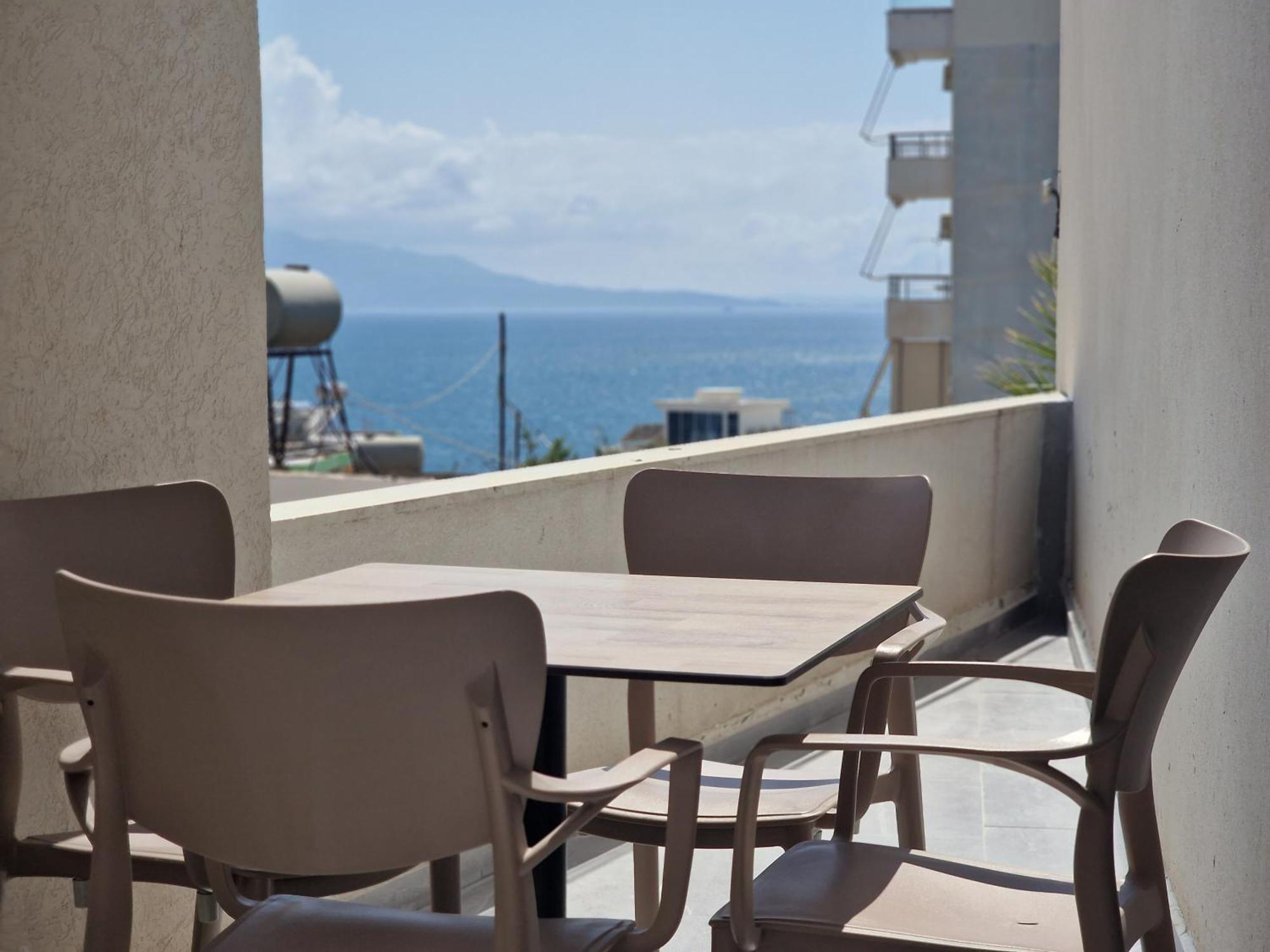 Joanna Suites Саранде Екстериор снимка