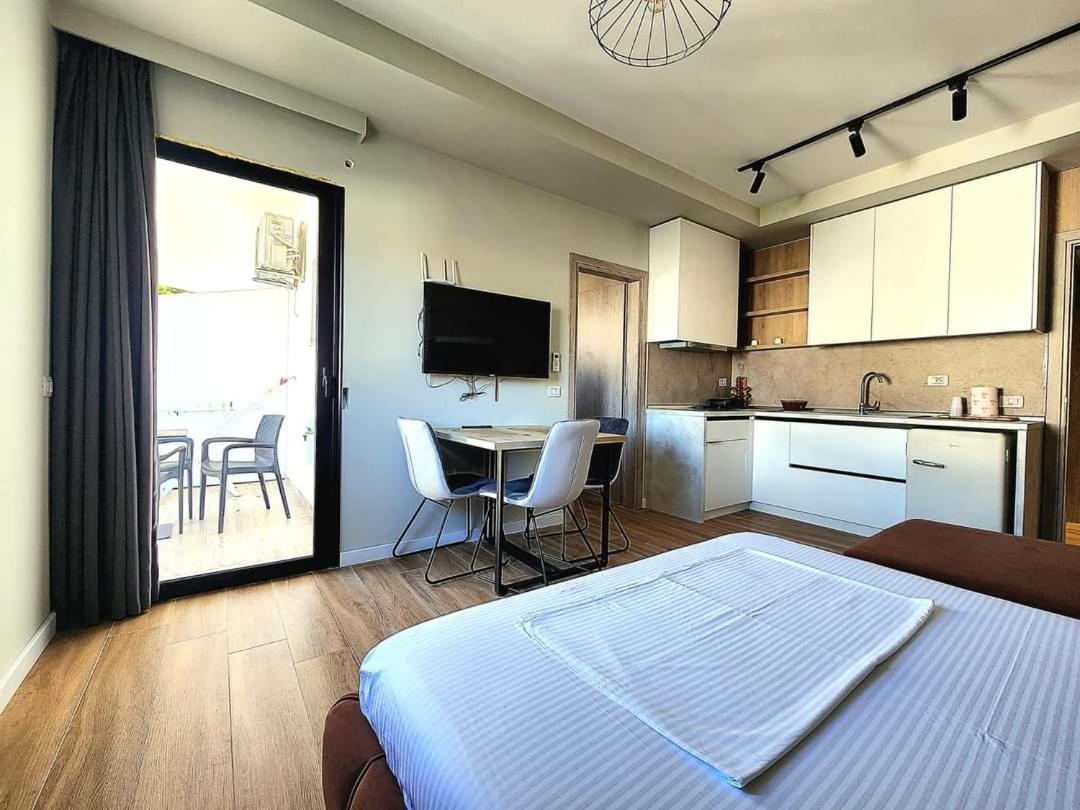 Joanna Suites Саранде Екстериор снимка